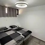 Apartman Danubio, Modernes Mit Poolblick Und Seitlichem Meerblick, Wohnzimmer Und 1 Schlafzimmer, 4 Etage, Im Herzen Von Playa Del Ingles, Gran Canaria *